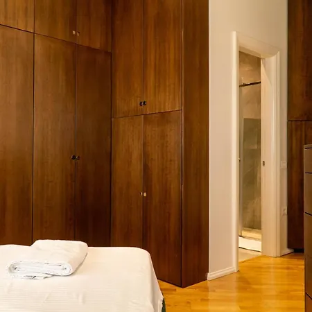 Signature 12 تيرانا