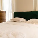 Signature 12 * Tirana